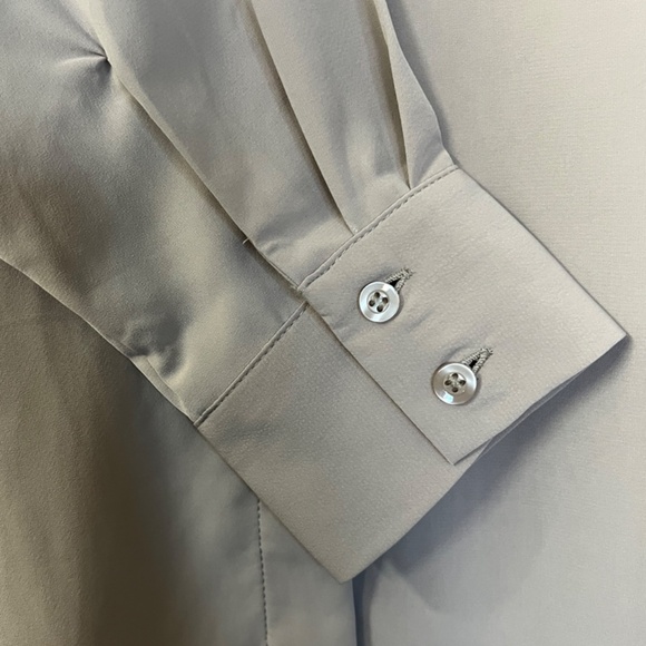 H&M Long Sleeve Button-Up Blouse - Picture 3 of 7